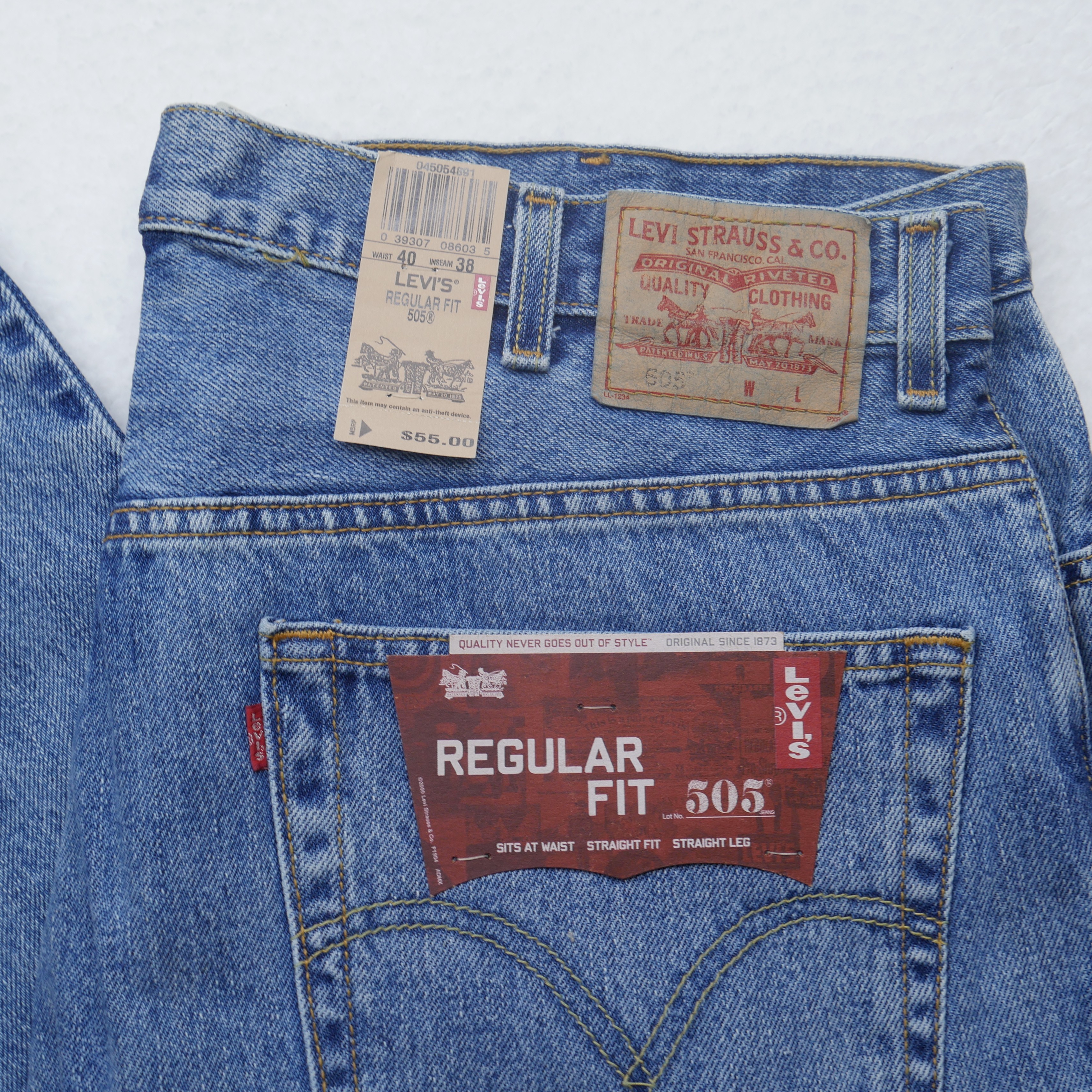Levi's 505 Jeans Mens 40x38 Blue Denim Regular Fit Straight Leg