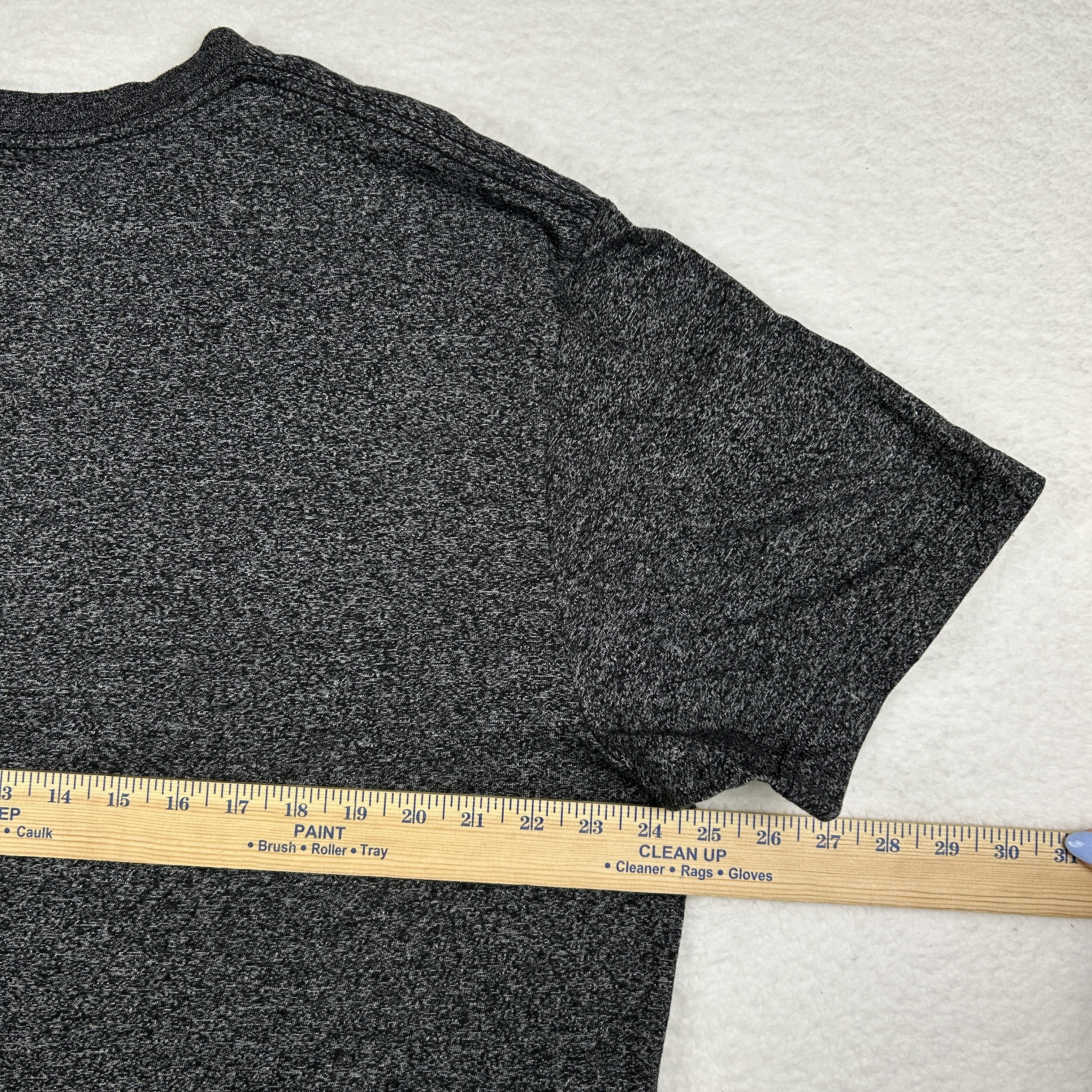 Detroit Red Wings Shirt Mens XL Majestic NHL Gray Logo Graphic Crewneck Tee product image view 8