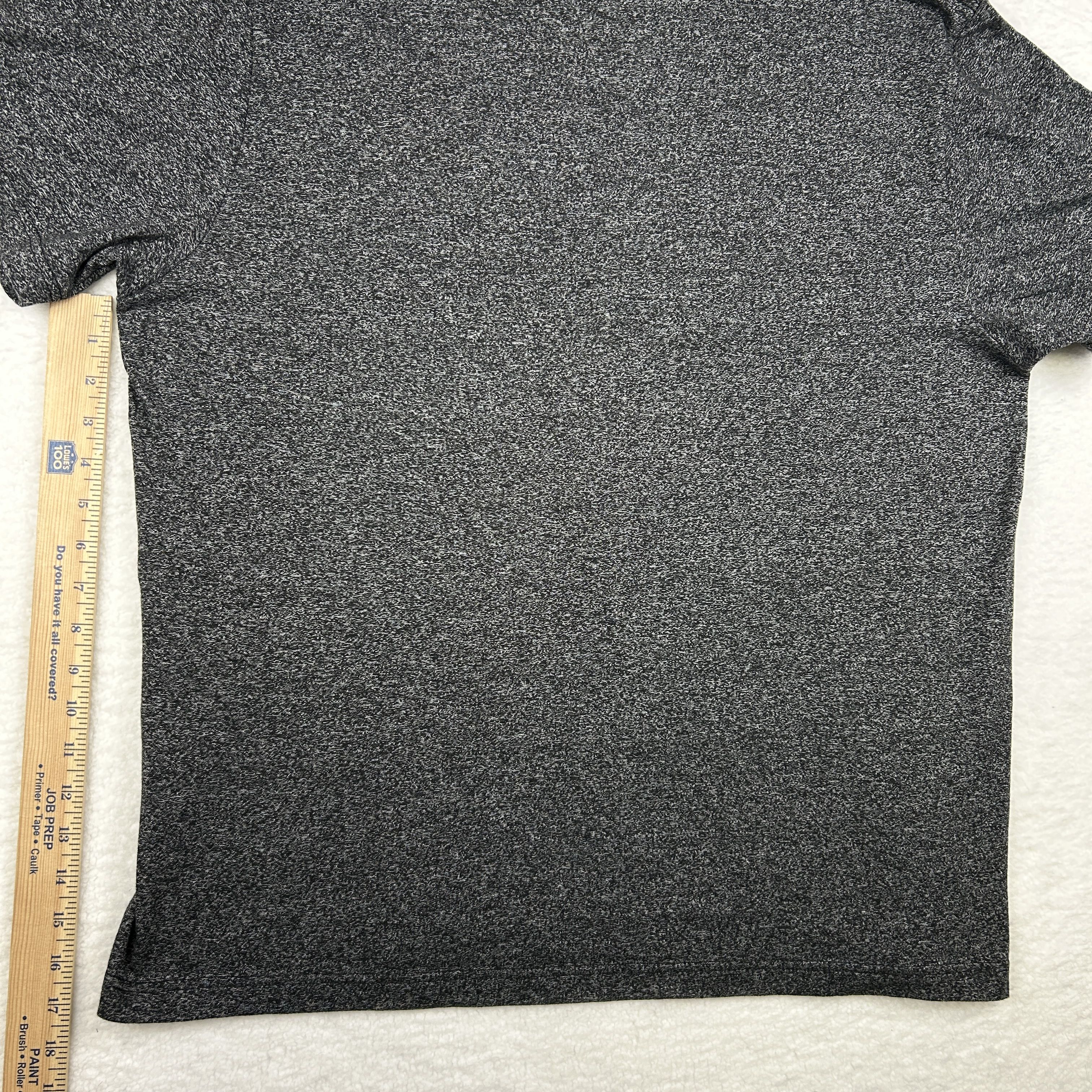 Detroit Red Wings Shirt Mens XL Majestic NHL Gray Logo Graphic Crewneck Tee product image view 9